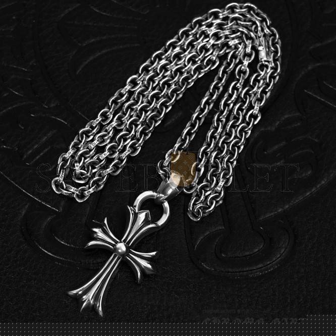 CHROME HEARTS SMALL CROSS PENDANT