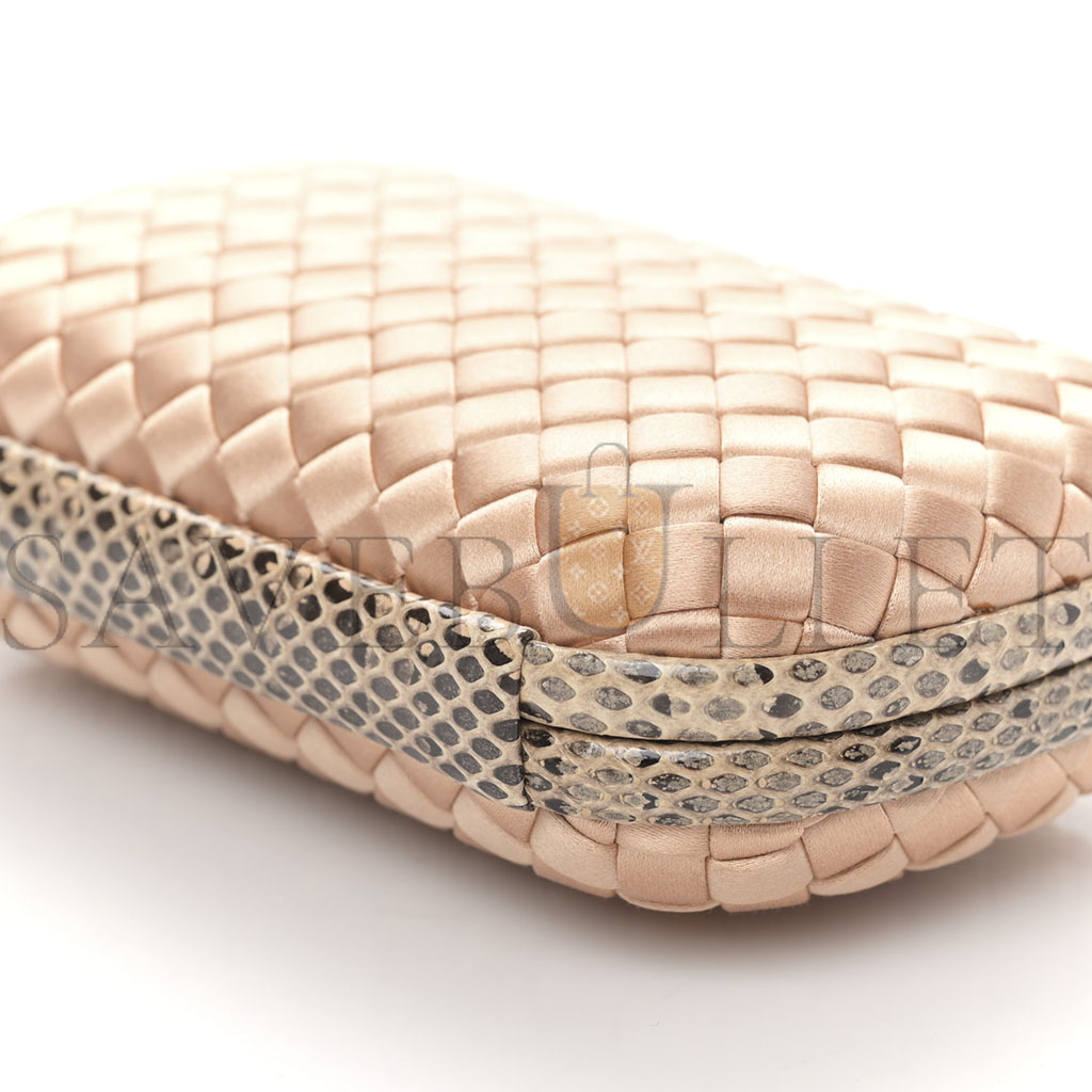 bo*te*ga Ve*ne*ta satin intreccio impero ayers knot clutch flamingo (19*13*5cm)
