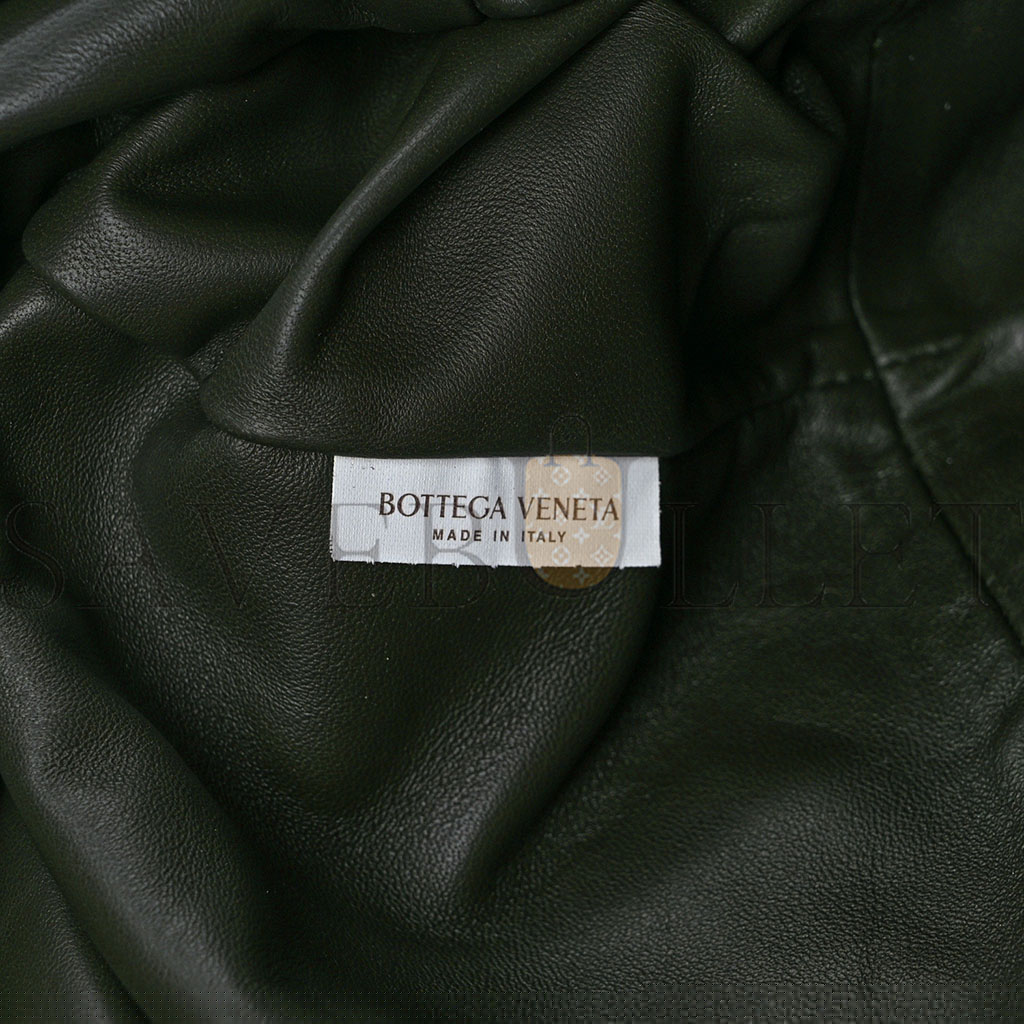 bo*te*ga Ve*ne*ta nappa maxi intrecciato the pouch oversized clutch camping  (36*20*6cm)