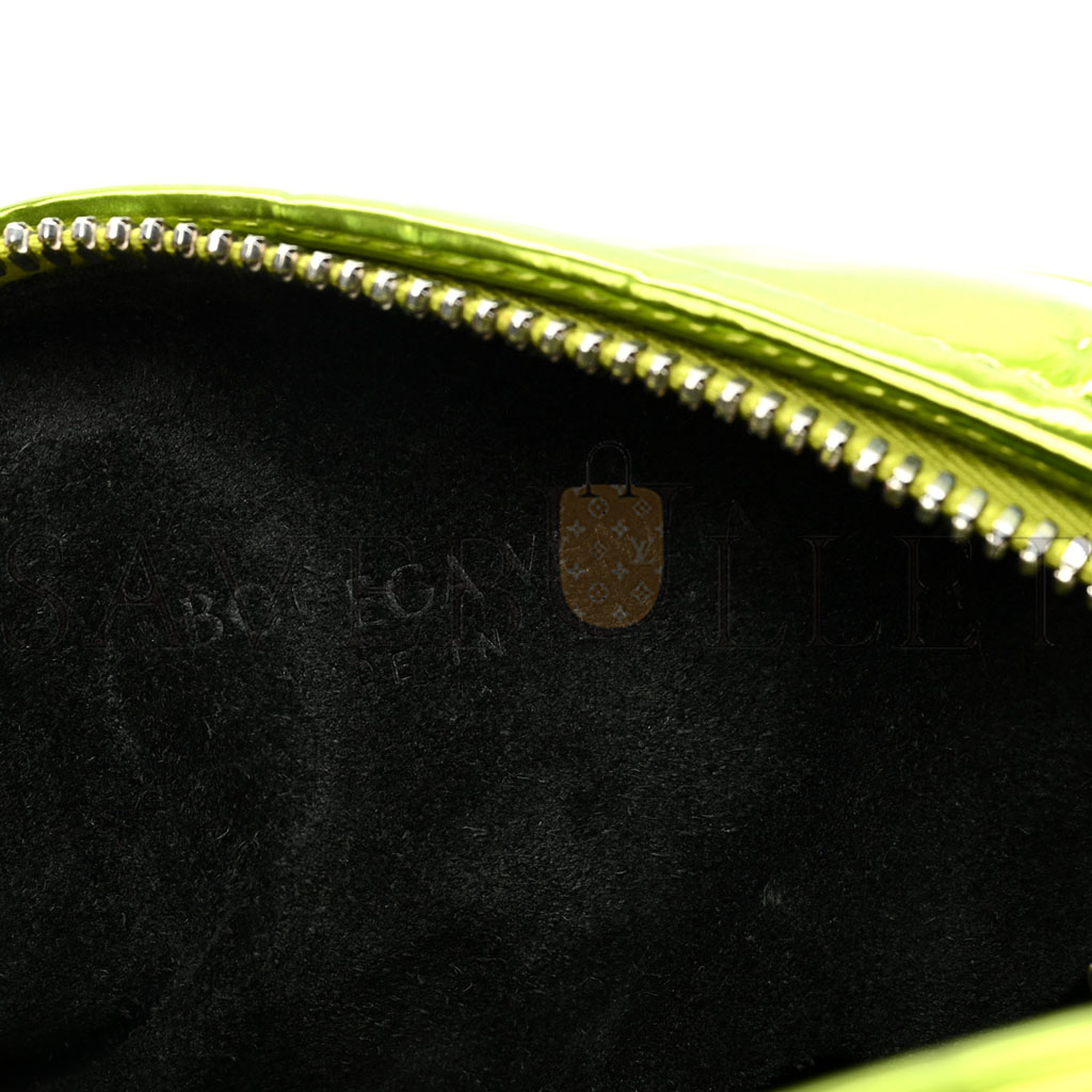 bo*te*ga Ve*ne*ta metallic crushed calfskin mini jodie chlorophyll  (26*13*5cm)