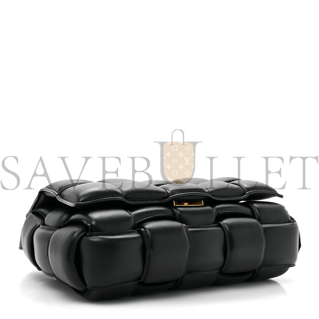 bo*te*ga Ve*ne*ta nappa maxi intrecciato padded cassette crossbody bag black  (26*18*8cm)