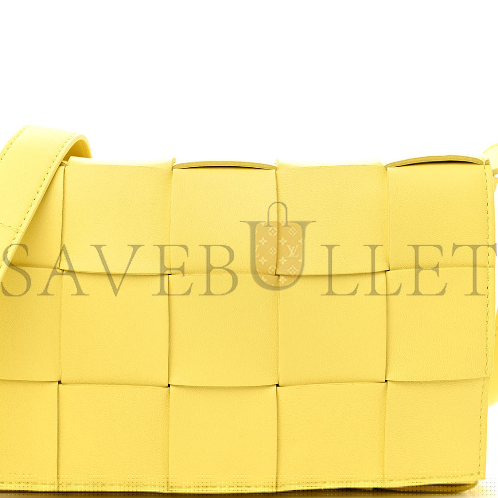 bo*te*ga Ve*ne*ta nappa maxi intreccio cassette bag lemonade (23*15*5.5cm)