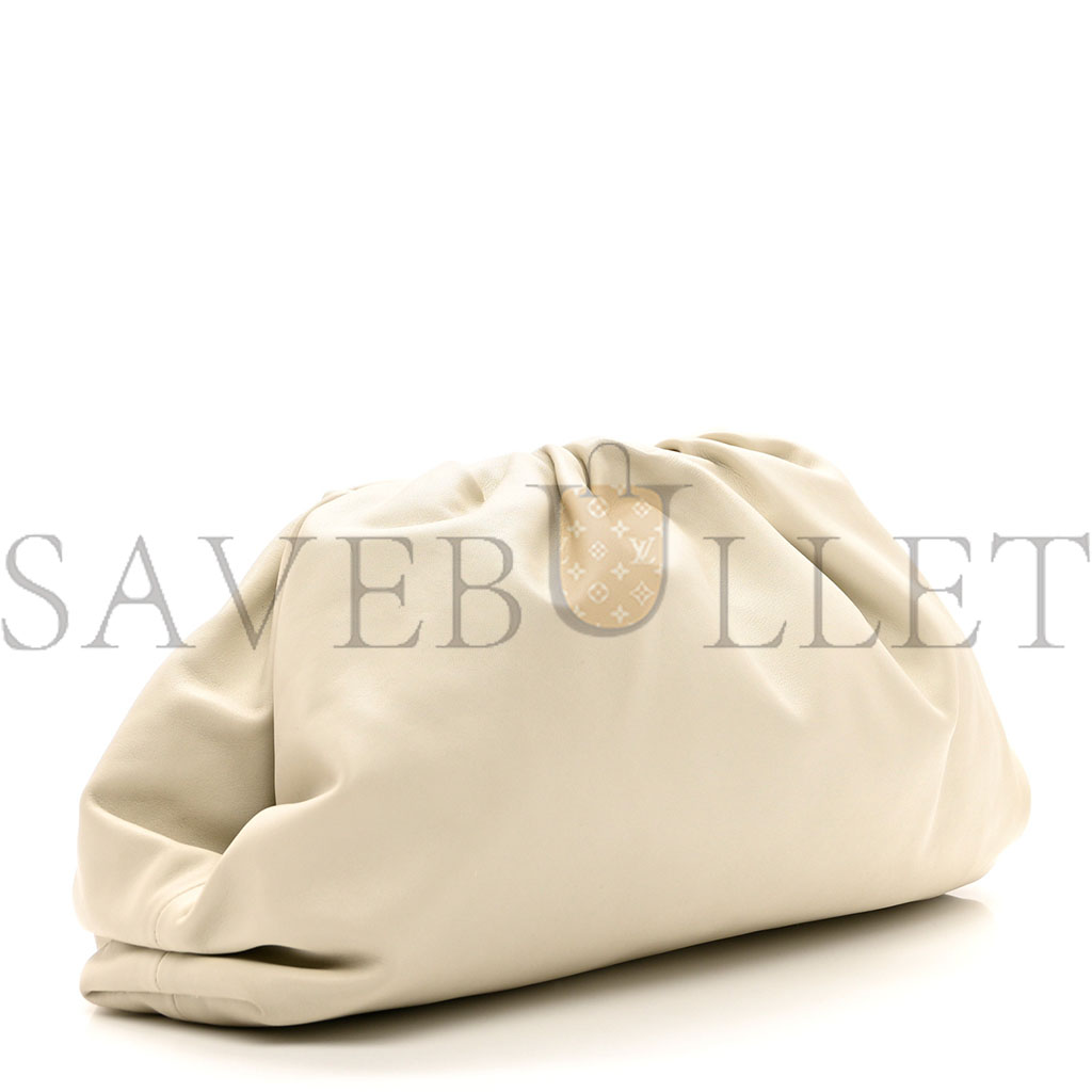 bo*te*ga Ve*ne*ta smooth butter calf the pouch oversized clutch mist (39*23*8cm)