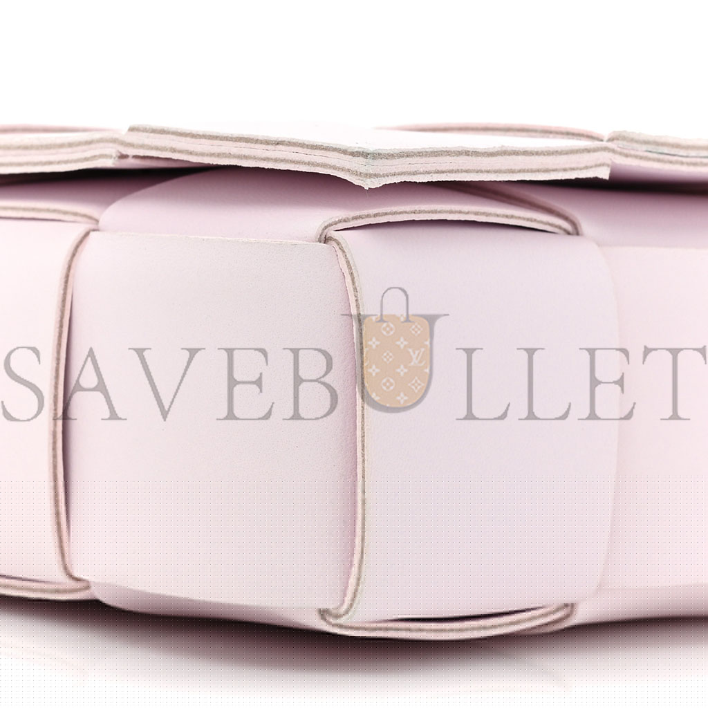 bo*te*ga Ve*ne*ta lambskin maxi intrecciato cassette crossbody bag bliss washed  (23*15*5.5cm)