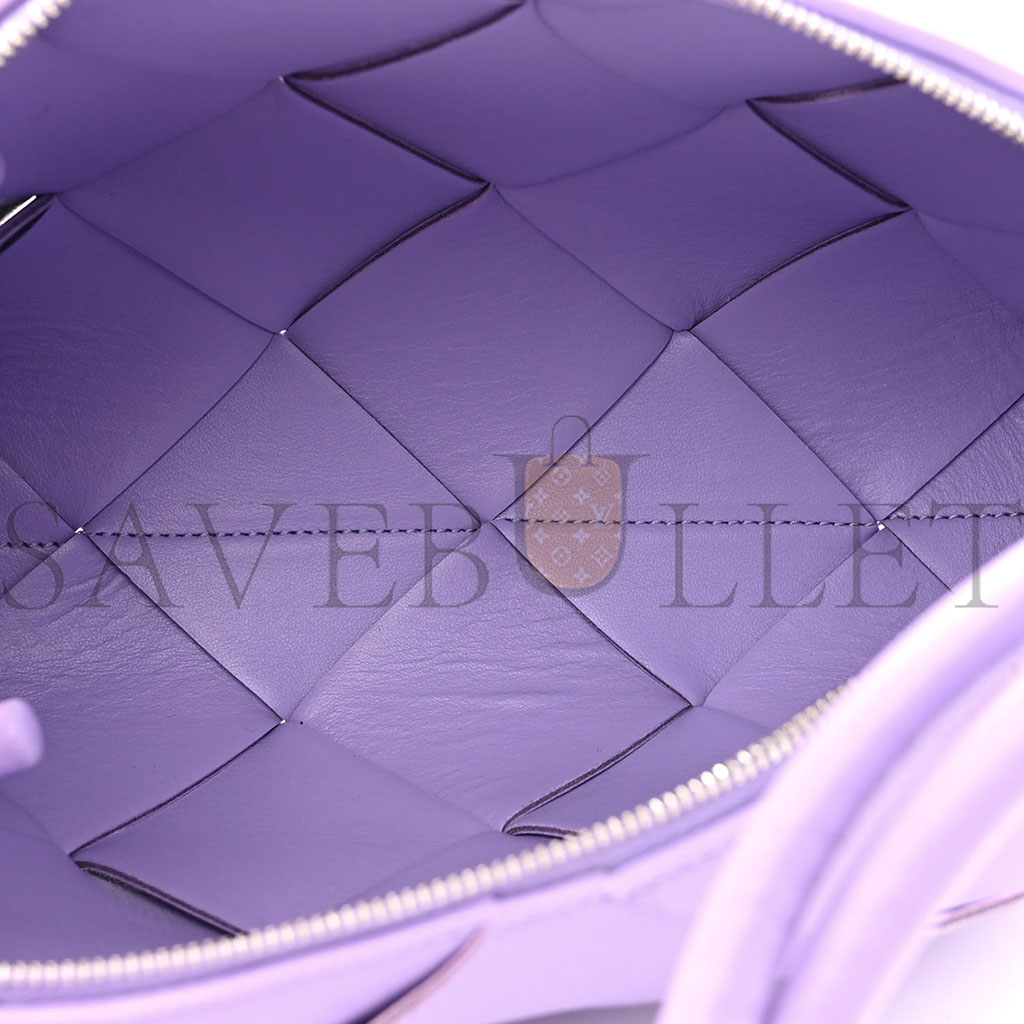 bo*te*ga Ve*ne*ta lambskin maxi intrecciato small cassette camera bag wisteria  (22*14*7cm)