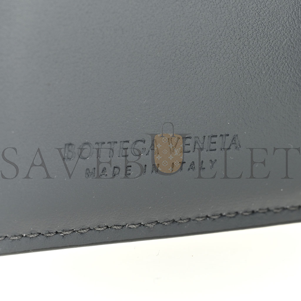bo*te*ga Ve*ne*ta nappa maxi intrecciato medium cassette bifold zip wallet thunder  (15*12*1cm)