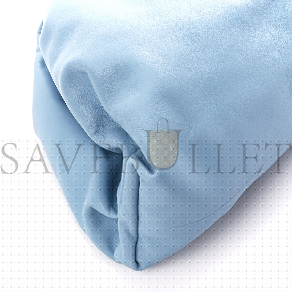 bo*te*ga Ve*ne*ta smooth butter calf the pouch oversized clutch ice  (38*19*9cm)