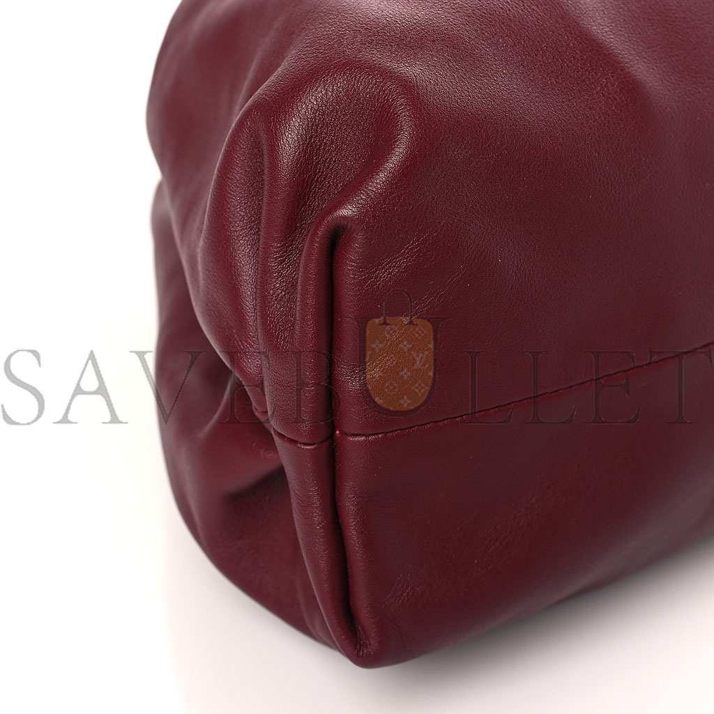 bo*te*ga Ve*ne*ta smooth butter calf the pouch oversized clutch bordeaux  (37*21*8cm)