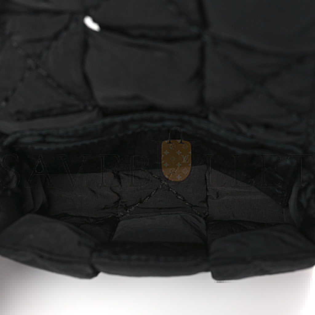 bo*te*ga Ve*ne*ta nylon intrecciato mini padded tech candy cassette bag black  (13*8*3cm)