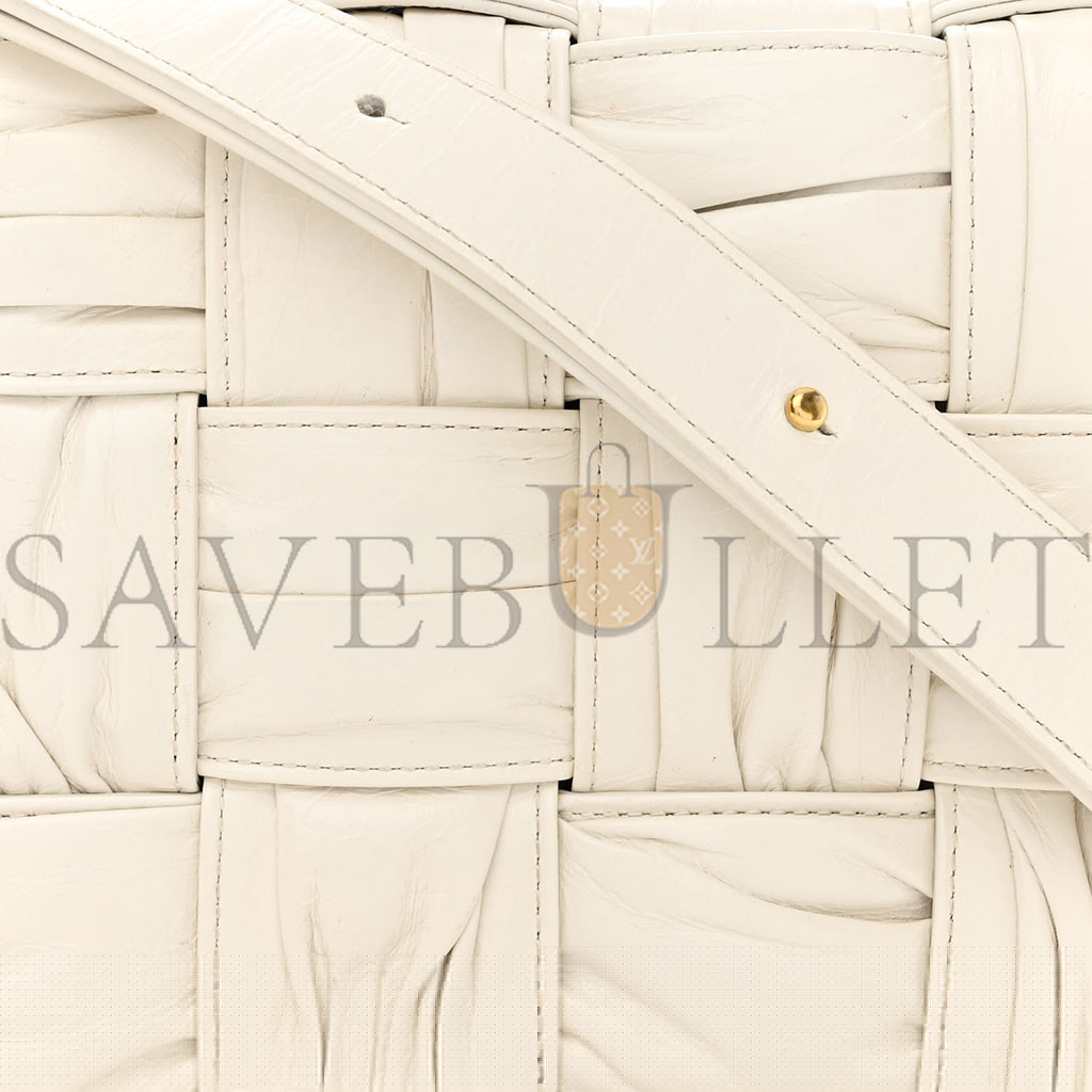 bo*te*ga Ve*ne*ta calfskin intreccio plisse cassette crossbody bag white  (24*16*8cm)