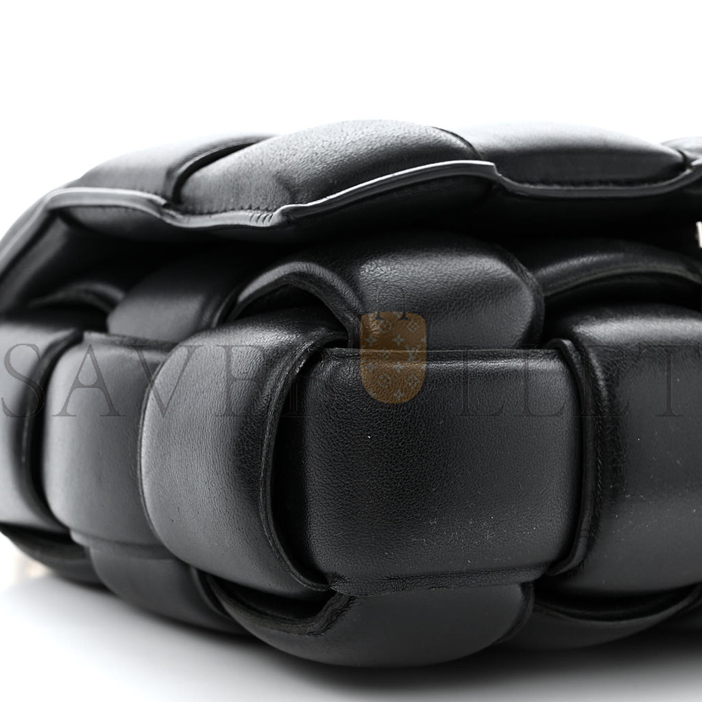 bo*te*ga Ve*ne*ta lambskin maxi intreccio padded chain cassette crossbody bag black  (27*19*7cm)