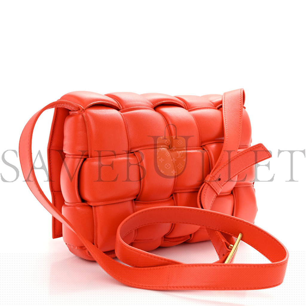 bo*te*ga Ve*ne*ta nappa maxi intreccio padded cassette crossbody bag sunburst  (26*18*8cm)