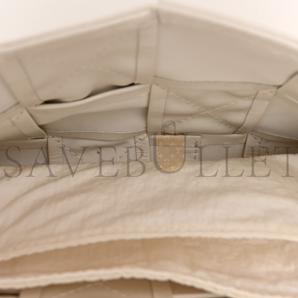 bo*te*ga Ve*ne*ta paper calfskin intrecciato cassette belt bag white  (18*10*4cm)