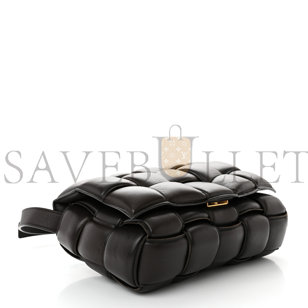 bo*te*ga Ve*ne*ta nappa maxi intreccio padded cassette crossbody bag fondant  (26*18*8cm)
