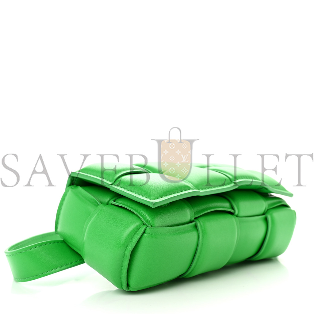 bo*te*ga Ve*ne*ta nappa maxi intreccio padded the belt cassette bag parakeet  (18*9*6cm)