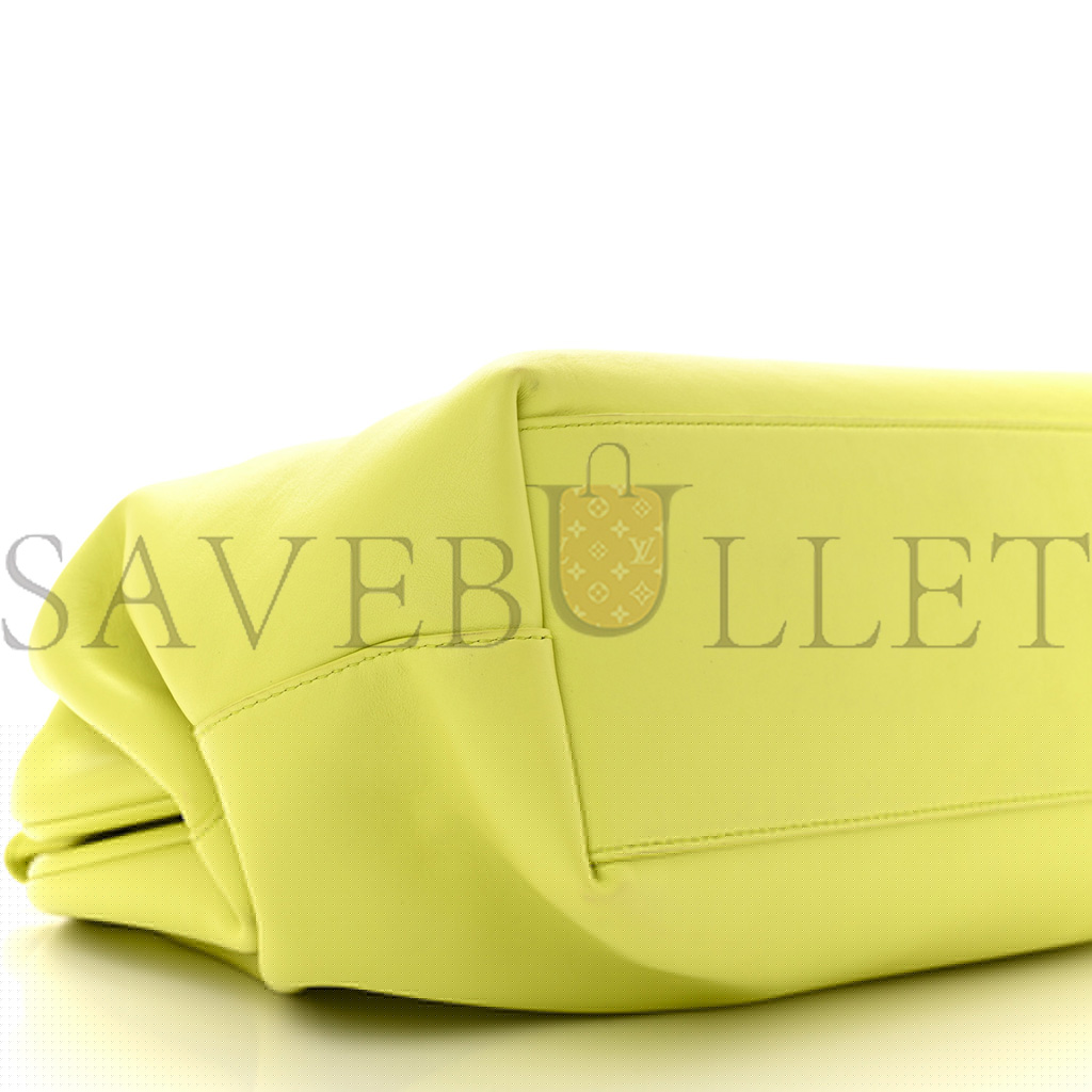 bo*te*ga Ve*ne*ta calfskin medium the point triangle bag seagrass  (32*23*11cm)