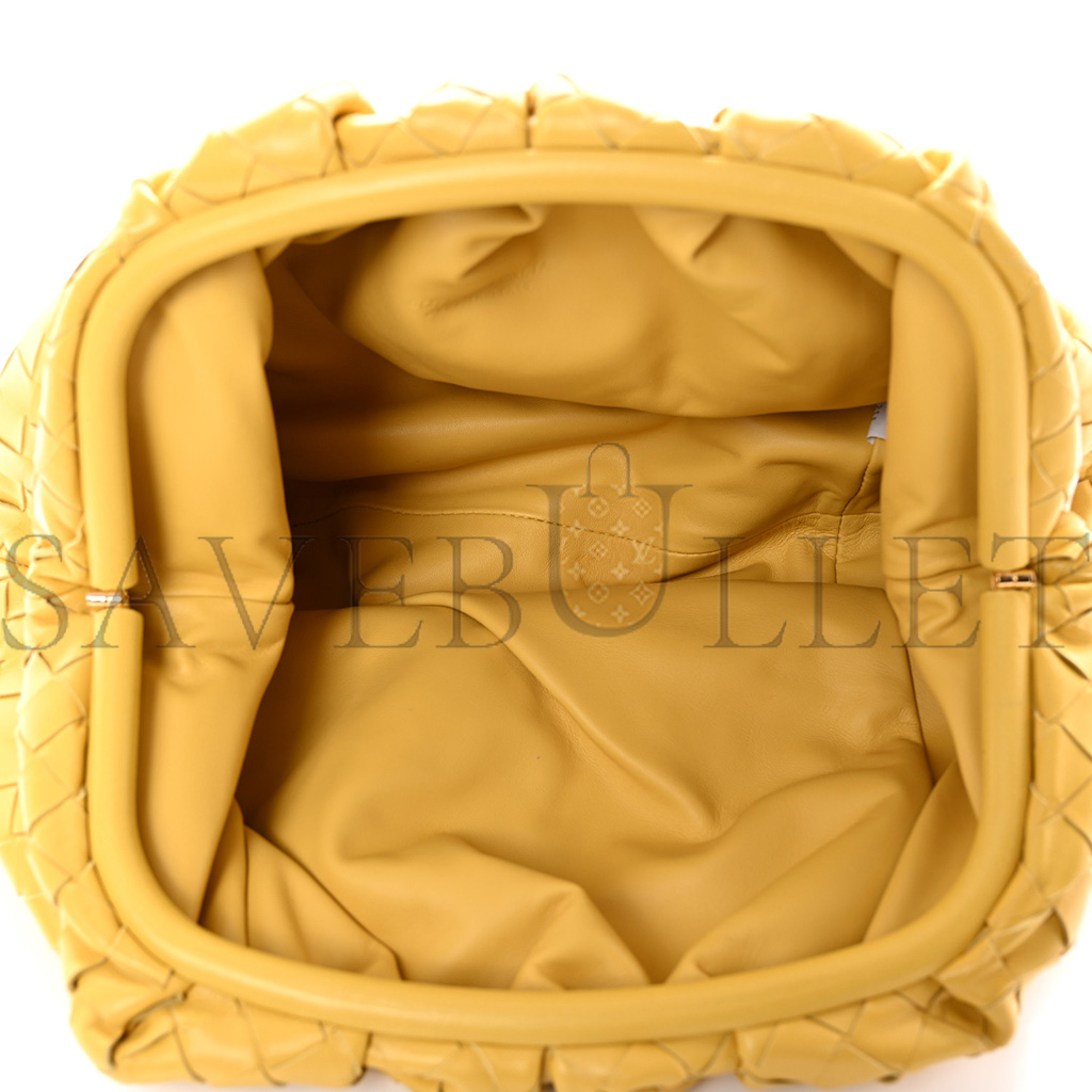 bo*te*ga Ve*ne*ta nappa maxi intrecciato the pouch oversized clutch corn  (38*21*8cm)