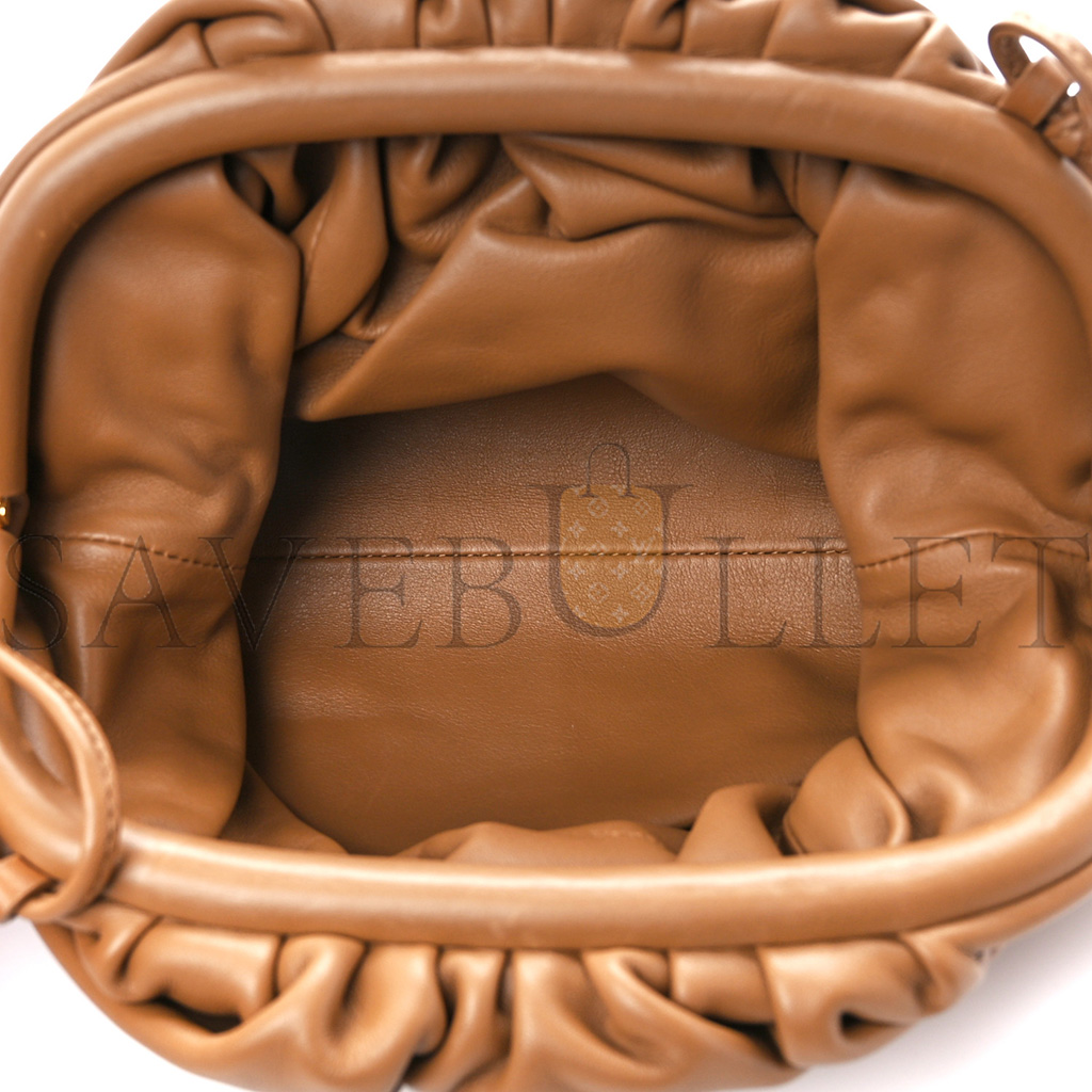 bo*te*ga Ve*ne*ta butter calfskin the mini pouch camel  (20*13*6cm)