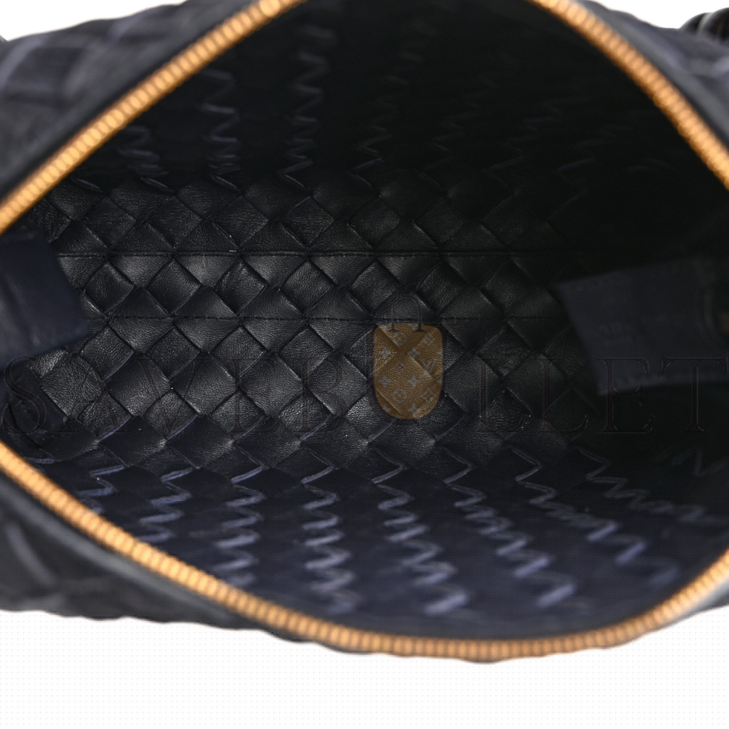bo*te*ga Ve*ne*ta suede intrecciato small loop camera bag space  (21*17*10cm)