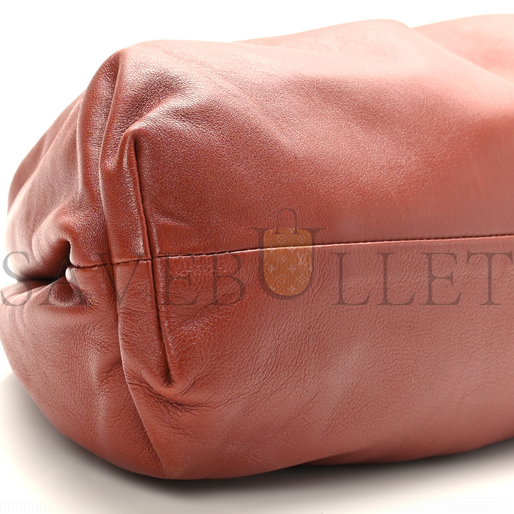 bo*te*ga Ve*ne*ta smooth butter calf the pouch oversized clutch rust  (38*18*9cm)