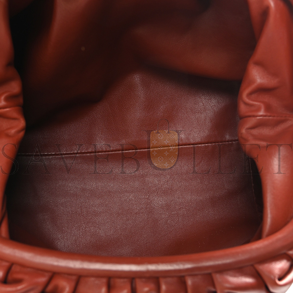 bo*te*ga Ve*ne*ta smooth butter calf the pouch oversized clutch rust  (38*18*9cm)