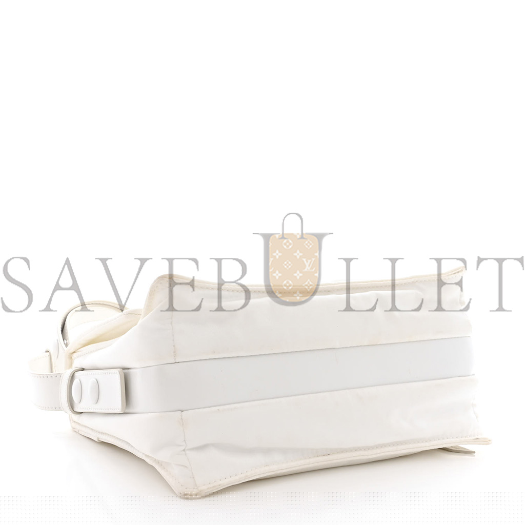 Pra*a re-nylon small padded shoulder bag white (23*16*11cm)