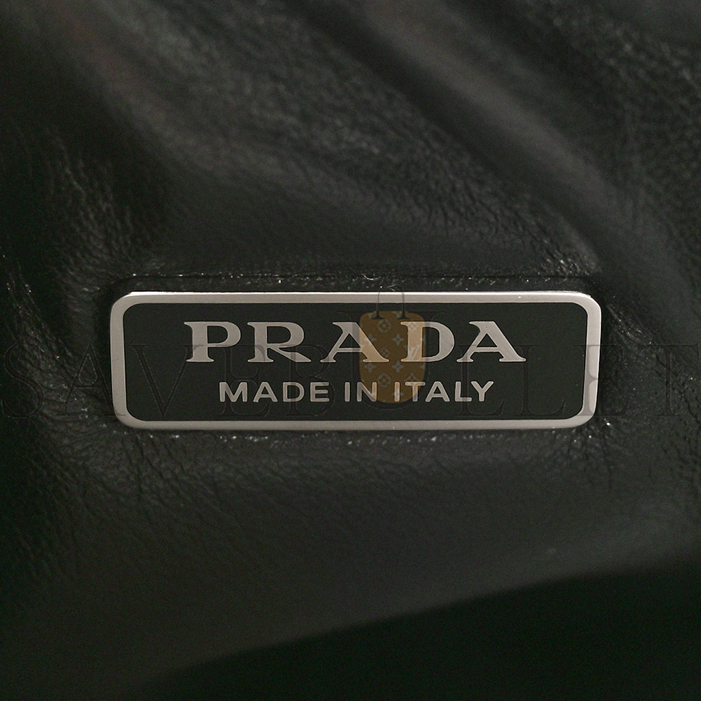 Pra*a soft nappa small padded shoulder bag black (30*25*11cm)