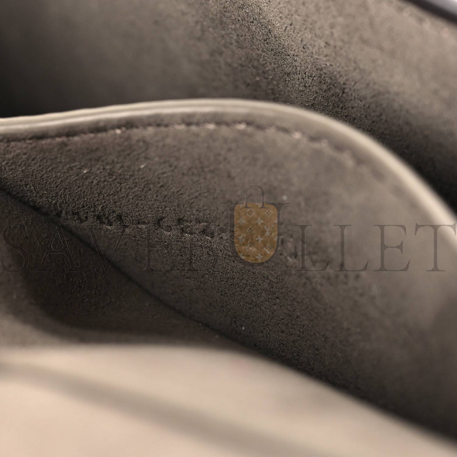 F**di vitello brenta cher medium F**di c&#x27;mon tortora (25*18*8cm）