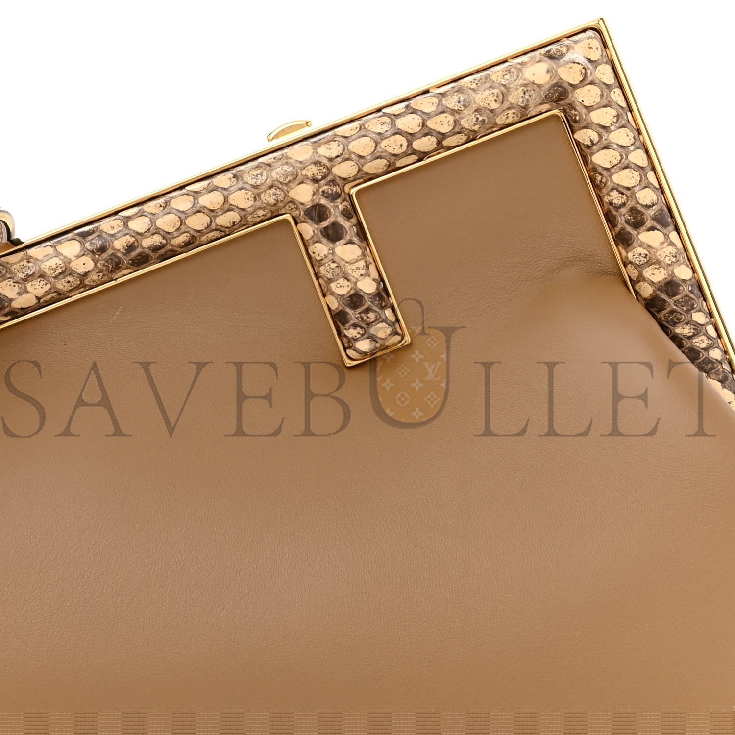 F**di shiny nappa snakeskin small F**di first sand make up (26*18*9.5cm)