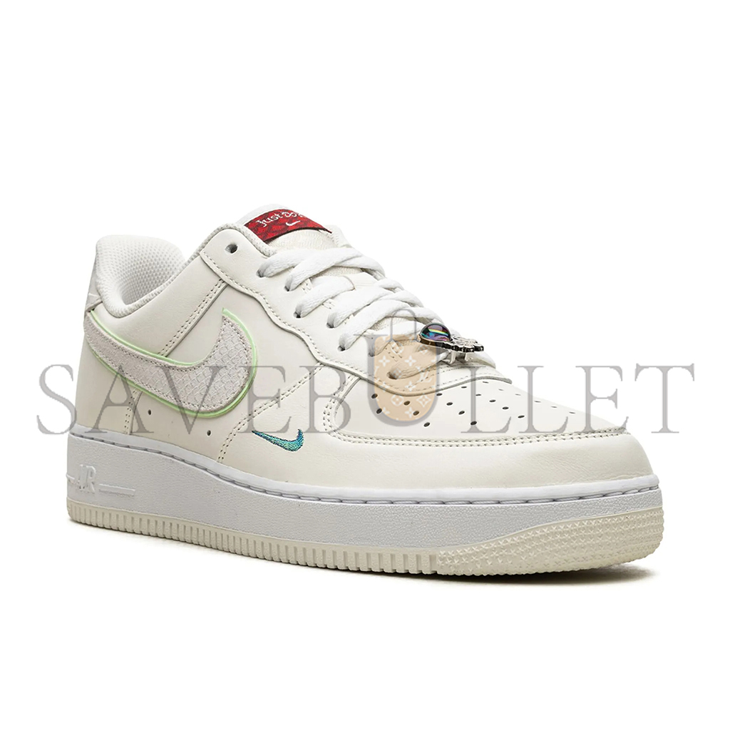 NIKE AIR FORCE 1 LOW