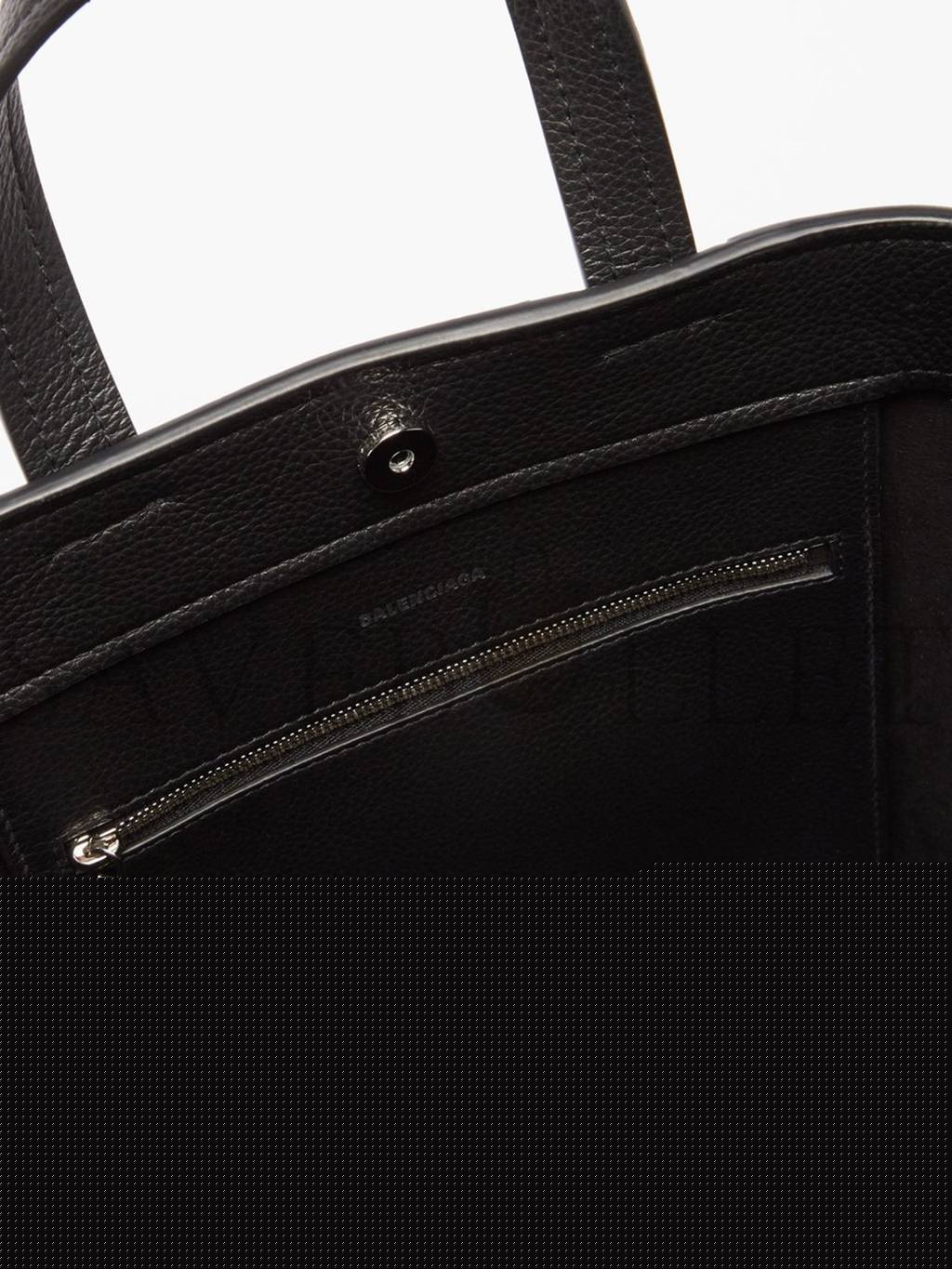 Ba*len*cia*ga black everyday logo-print leather tote bag matchesfashion us (22.5*14.5*10cm)