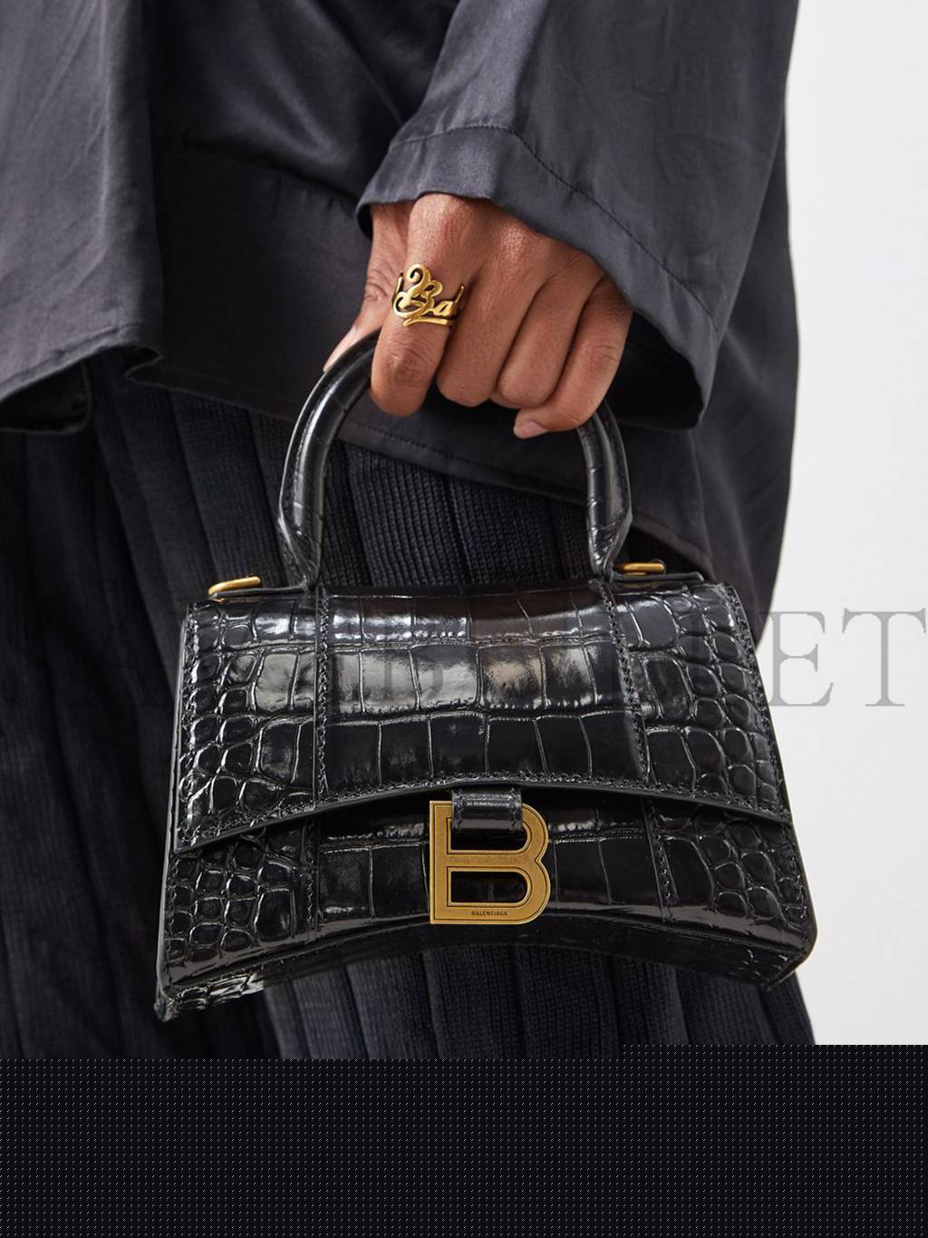 Ba*len*cia*ga black hourglass xs crocodile-effect leather bag  matchesfashion us (19*12.1*7.6cm)