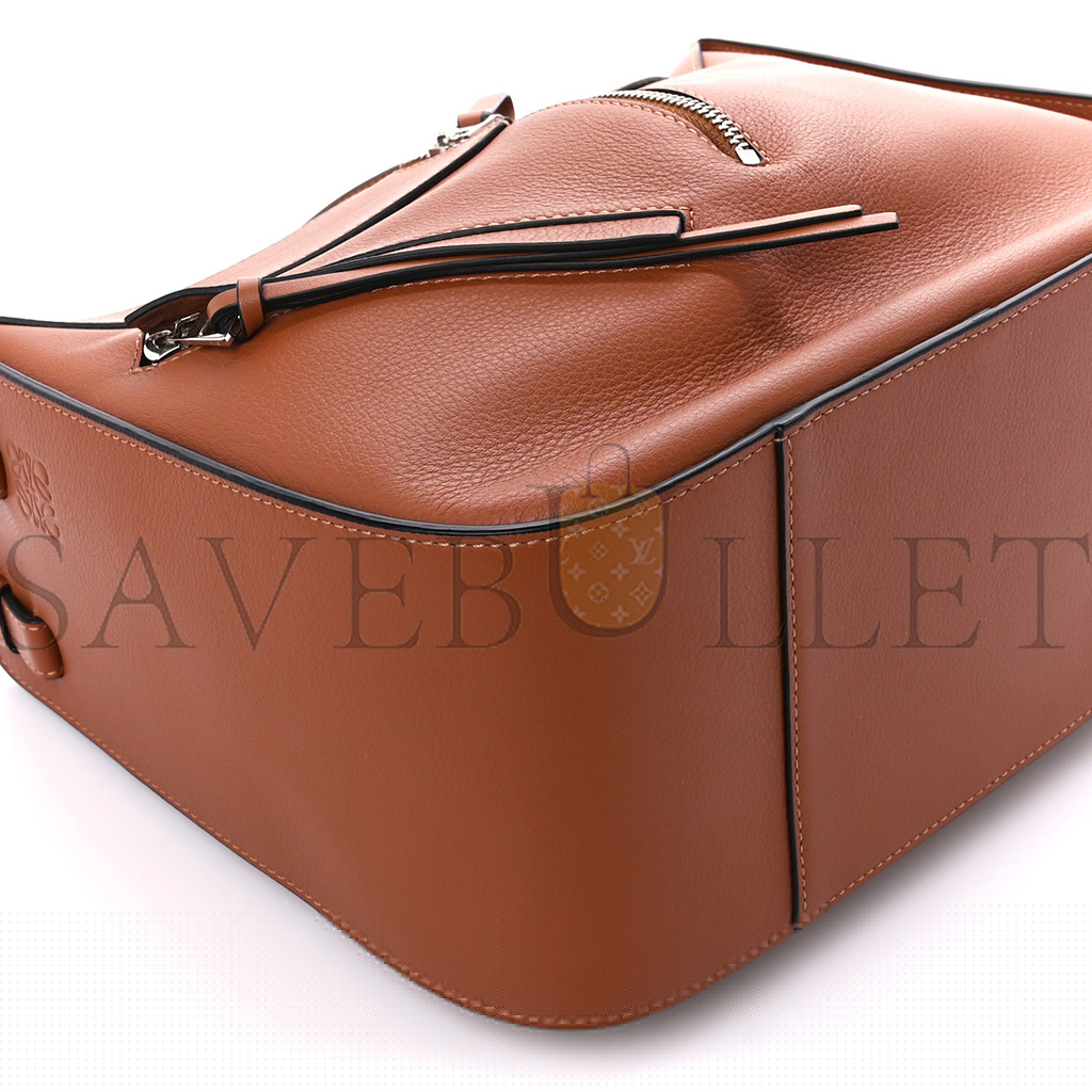 LOEWE CALFSKIN SMALL HAMMOCK SHOULDER BAG TAN (27*23*14cm)