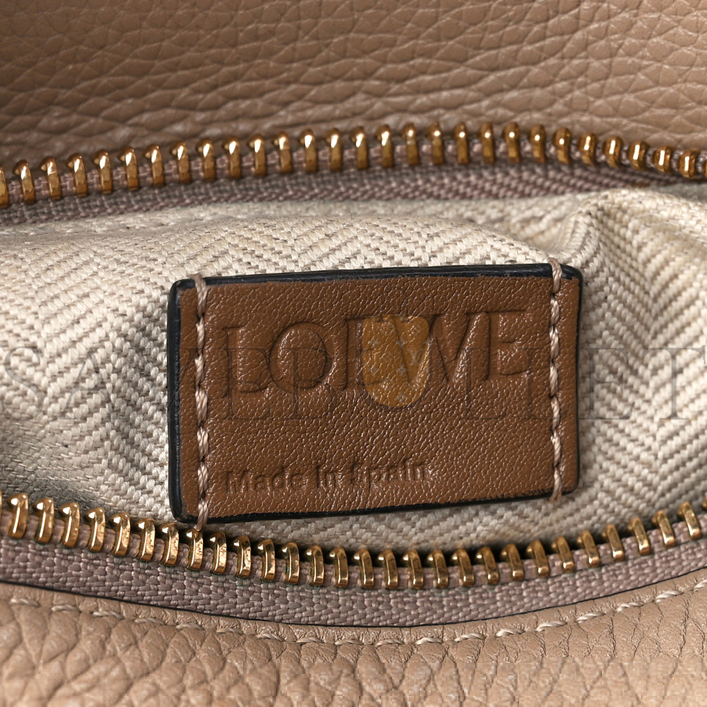 LOEWE GRAINED CALFSKIN SMALL PUZZLE BAG SAND MINK (24*16.5*10.5cm)