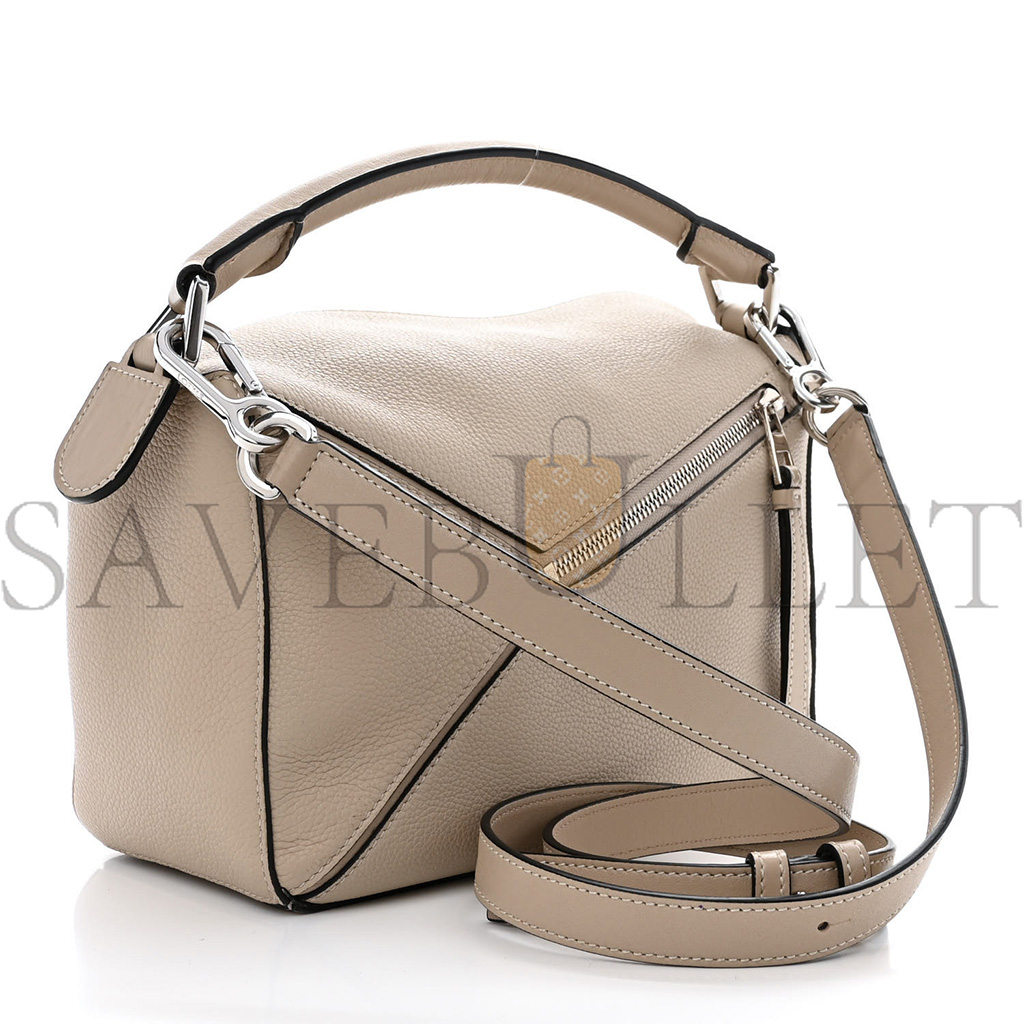 LOEWE GRAINED CALFSKIN SMALL PUZZLE BAG SAND (24*16.5*10.5cm)
