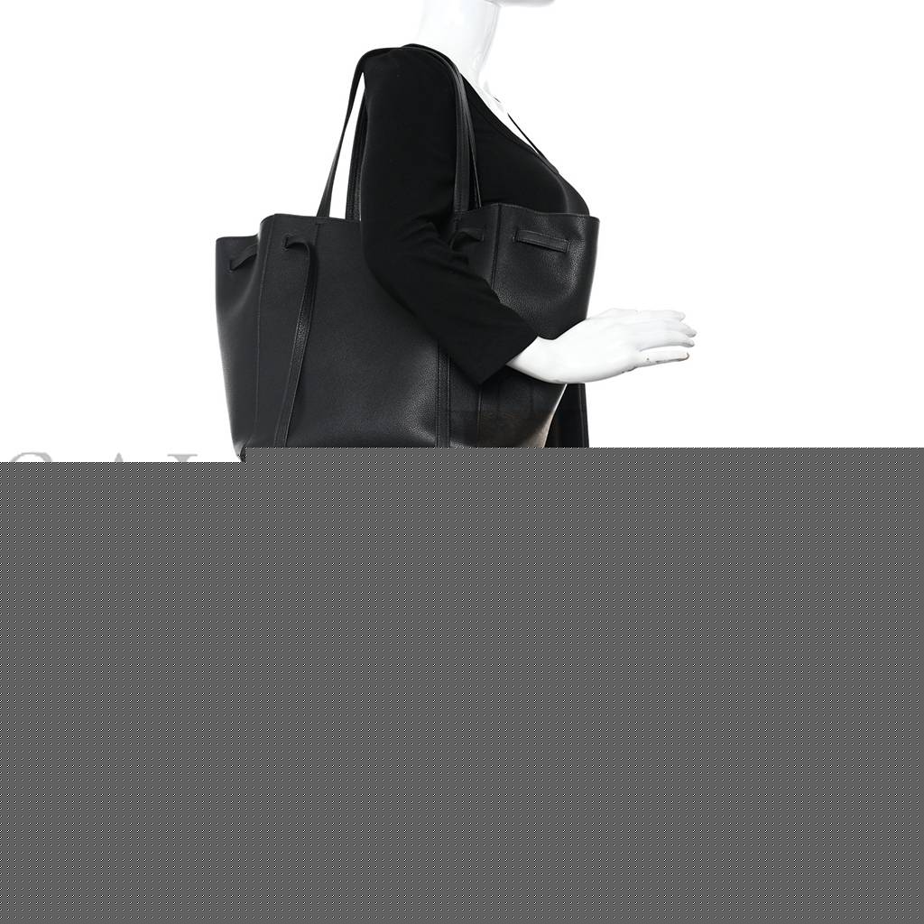 Ce**e soft grained calfskin small belt cabas phantom black (29*27*17cm)