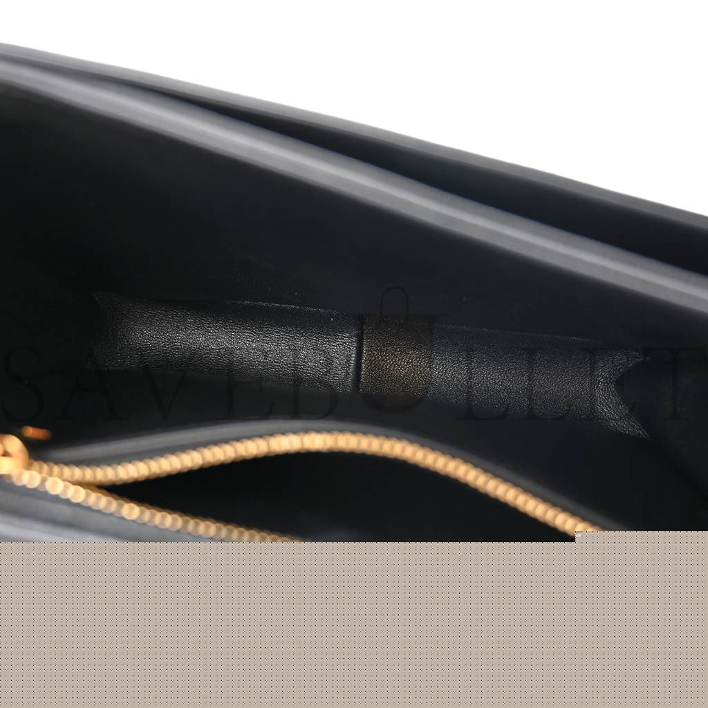 Ce**e shiny calfskin teen triomphe black (19*14*6cm)