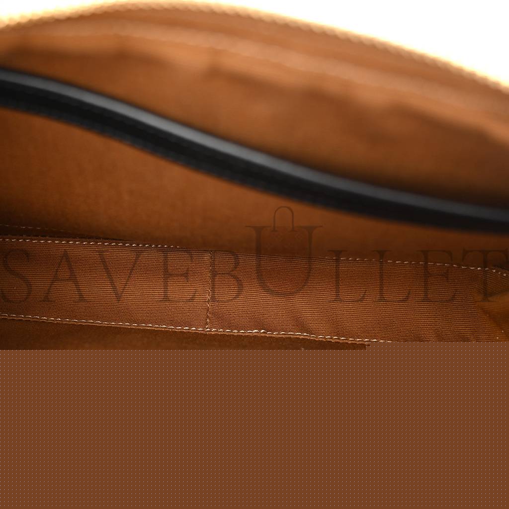 Ce**e triomphe canvas medium messenger bag black (23*15*5cm)