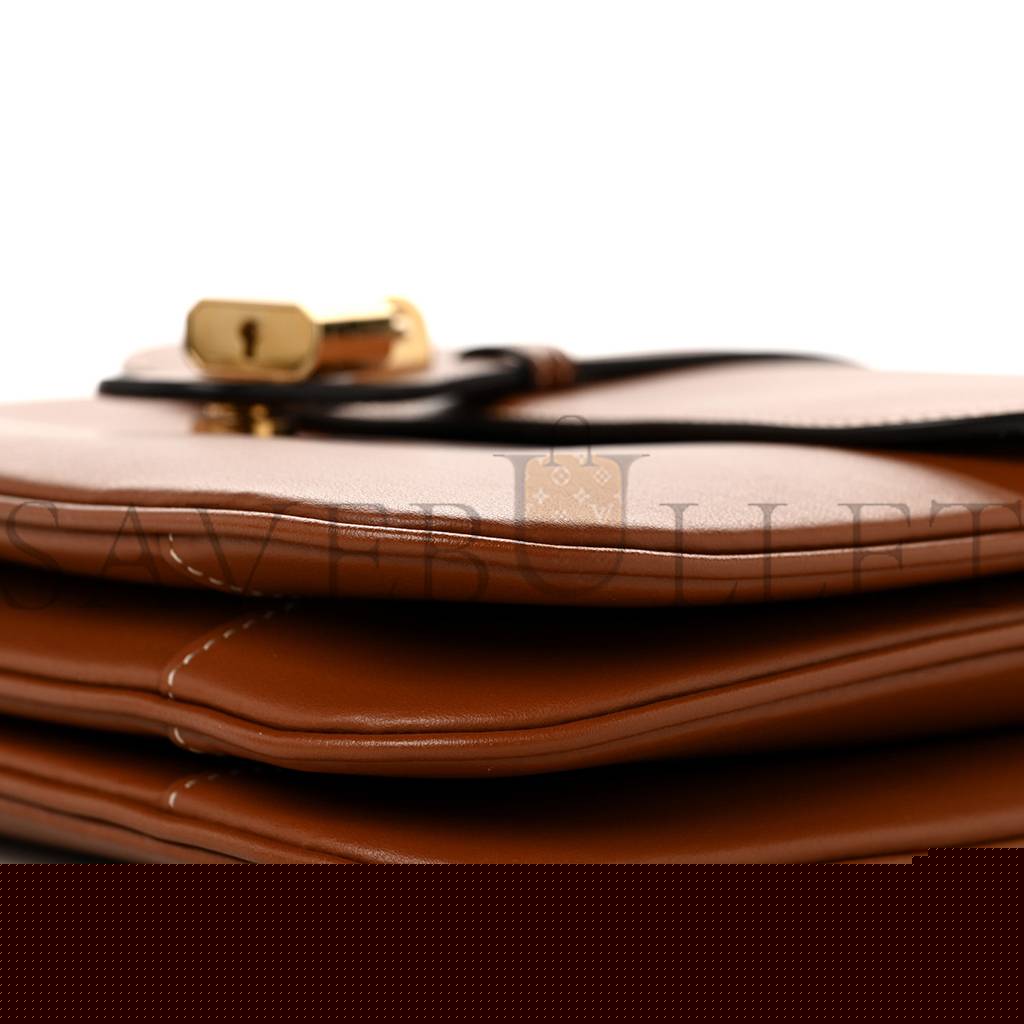 Ce**e smooth calfskin medium tabou tan (23*18*4cm)