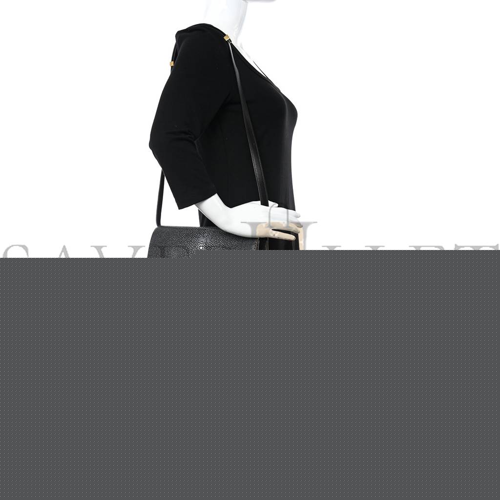 Ce**e stingray medium classic box flap bag black (23*18*8cm)