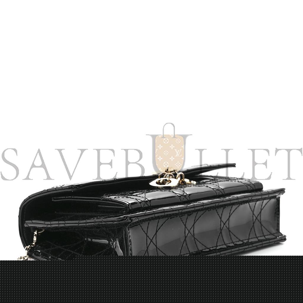 D*or patent cannage lady D*or chain pouch black (19*13*4.4cm)