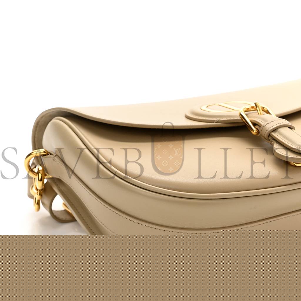 D*or box calfskin medium bobby flap beige (22*17*6.4cm)