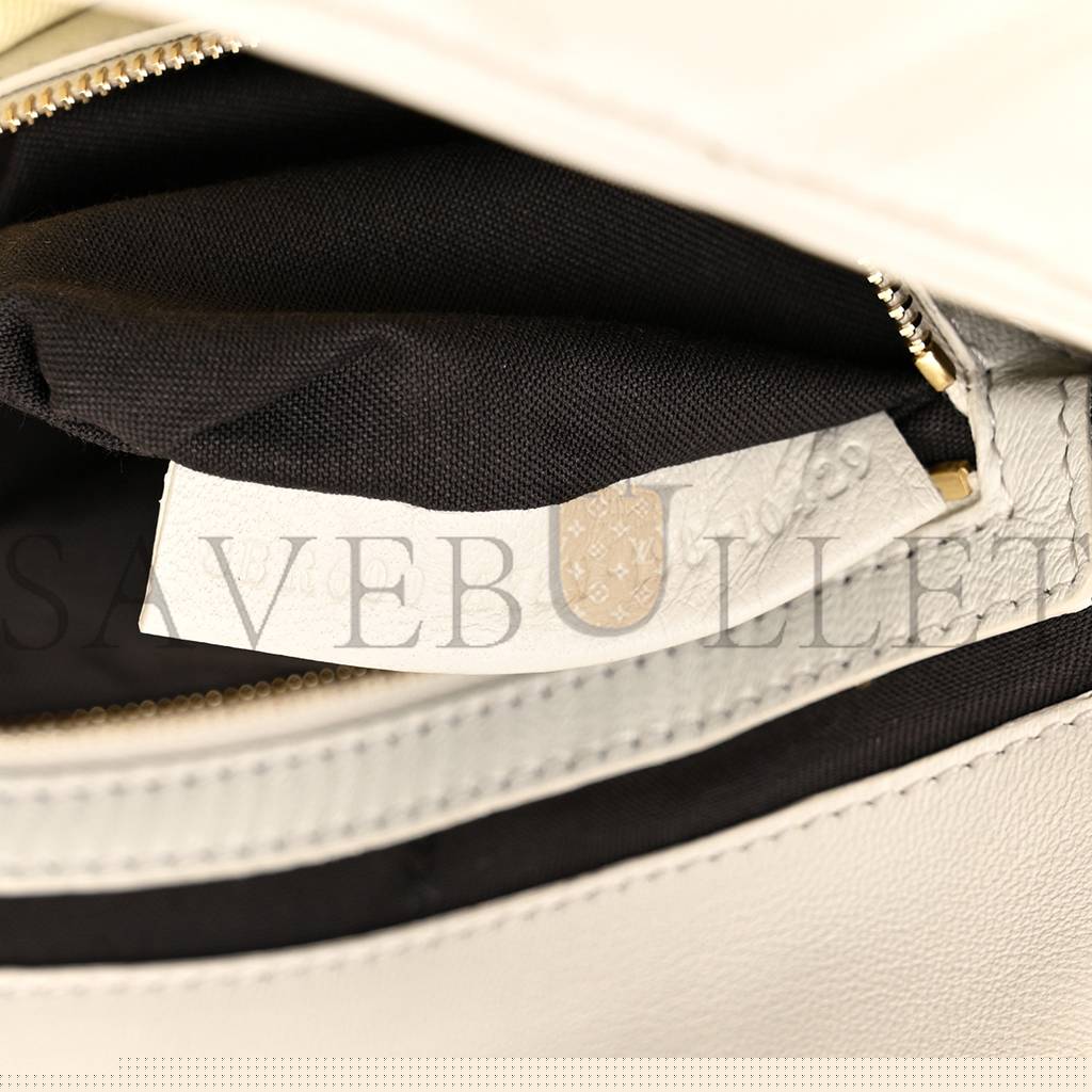 F**di nappa ff 1974 embossed baguette white (25*20*8cm)