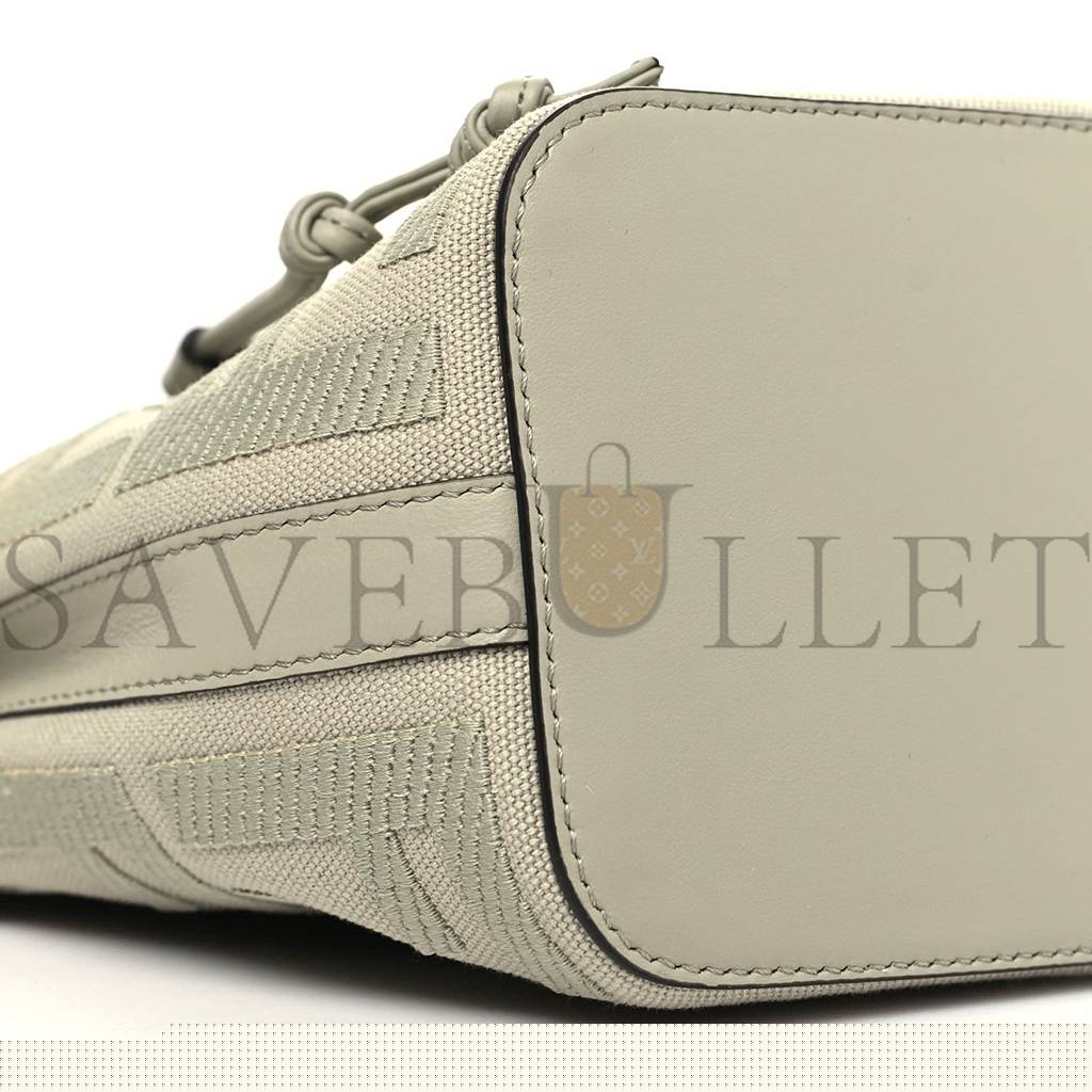 F**di canvas vitello grace f is F**di ff embroidered mini mon tresor bucket bag light green (18*12*10cm)