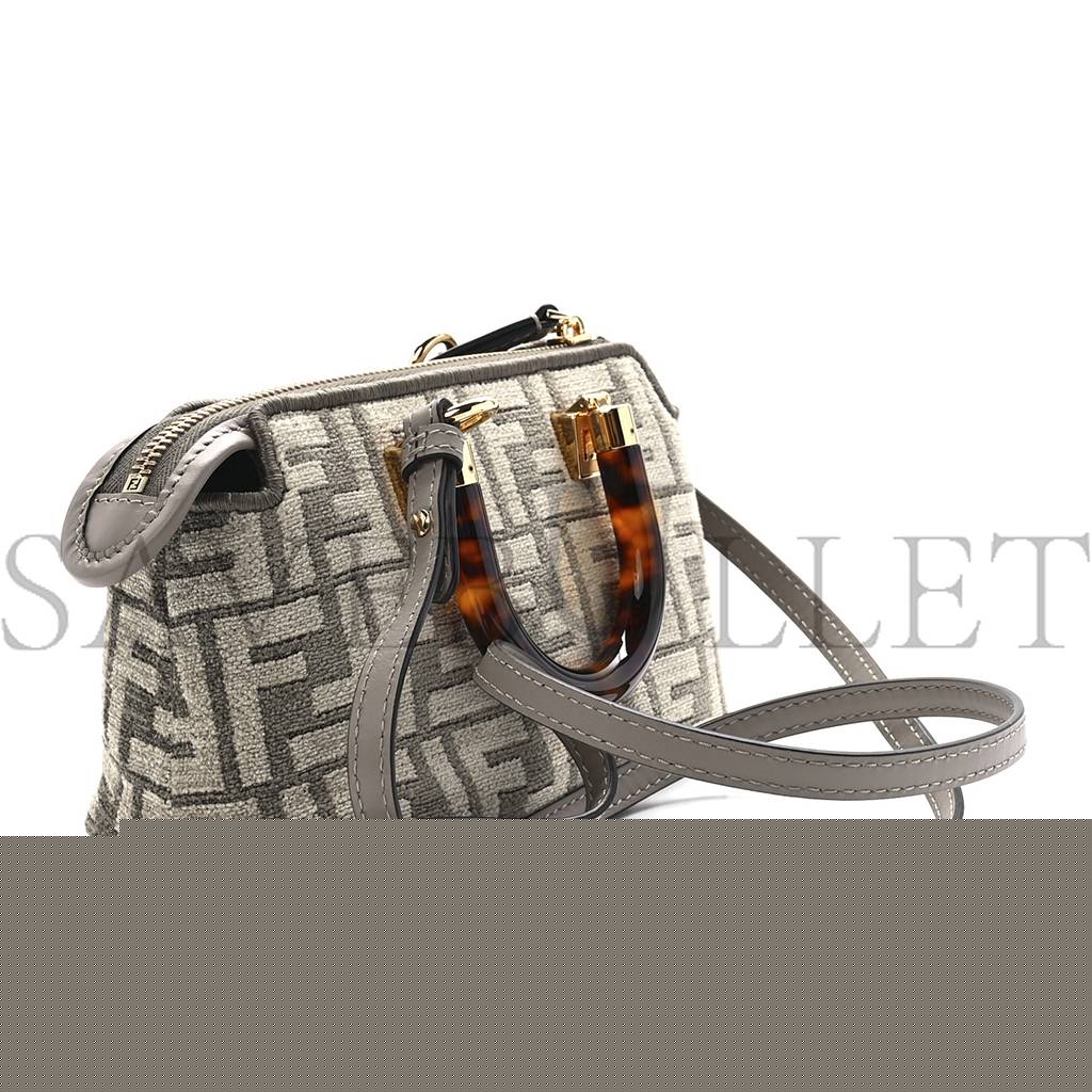 F**di chenille vitello king plexiglass ff mini by the way top handle boston bag tortora nuvola (17*11*8cm)